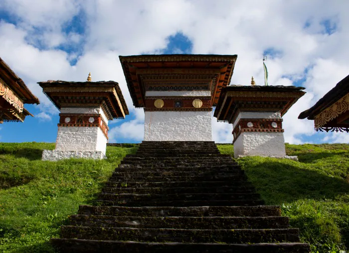 108 Chortens